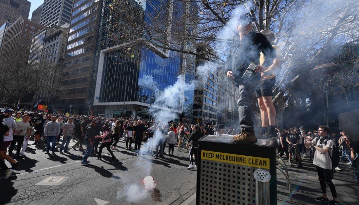 clean-anti-lockdown-protester-clash-with-police-in-australia