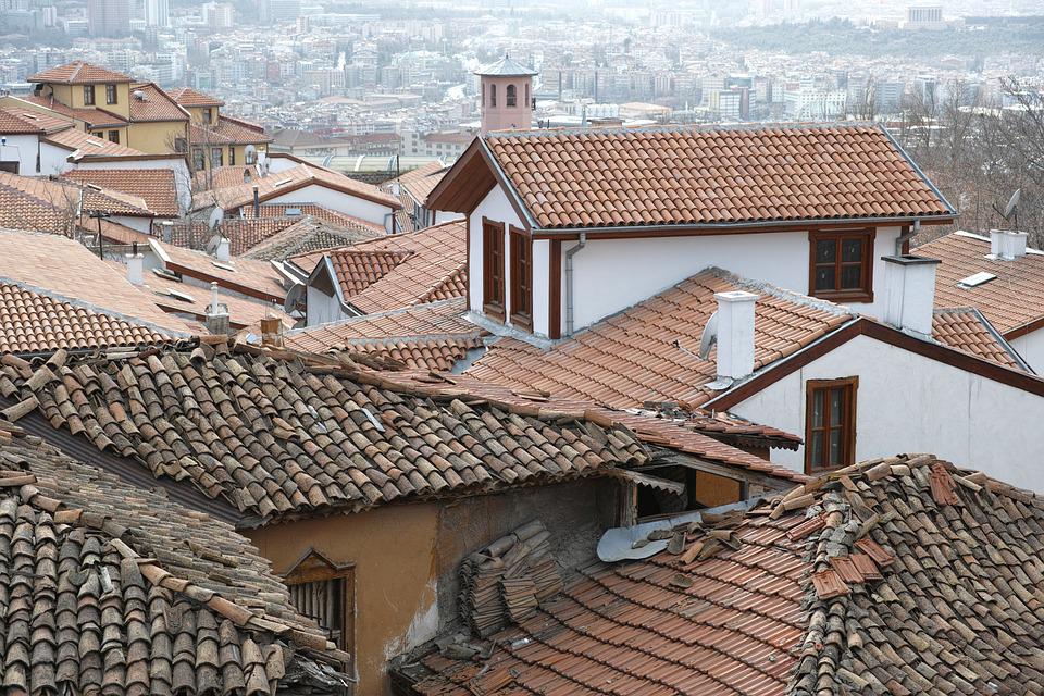 roofs-of-old-houses