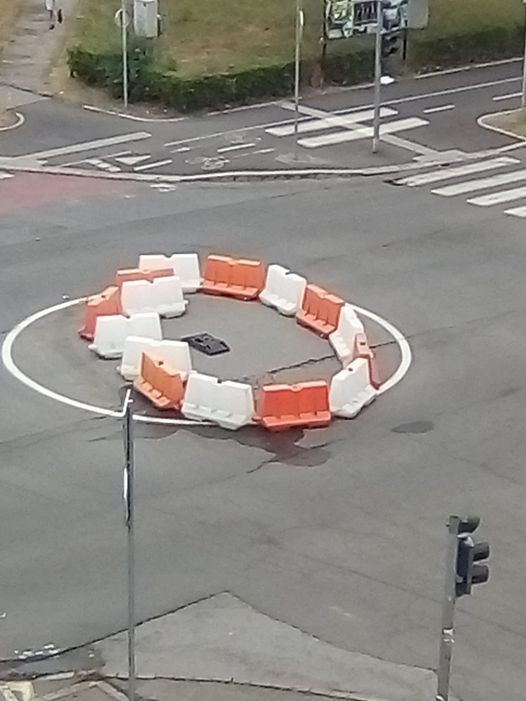 unnecessary-broken-roundabout-Vukovarska_pilareva-street-Slavonski Brod
