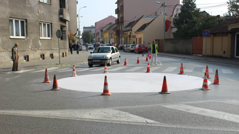 unnecessary-roundabout-gupceva_zrinska-street-Slavonski Brod