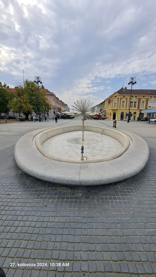 Dry-public-fountains